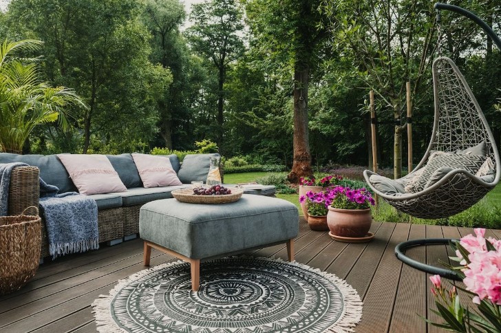 Outdoor Furniture: Enhancing Your Outdoor Living Space