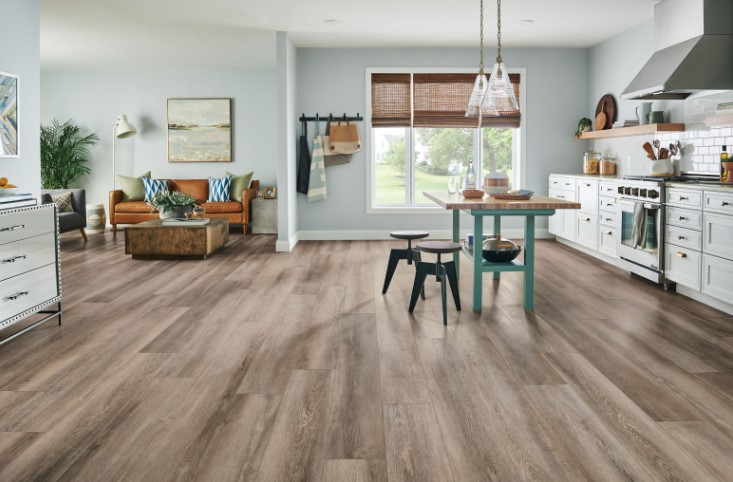 Flooring Guide: Choosing Hardwood for Your Home or Business